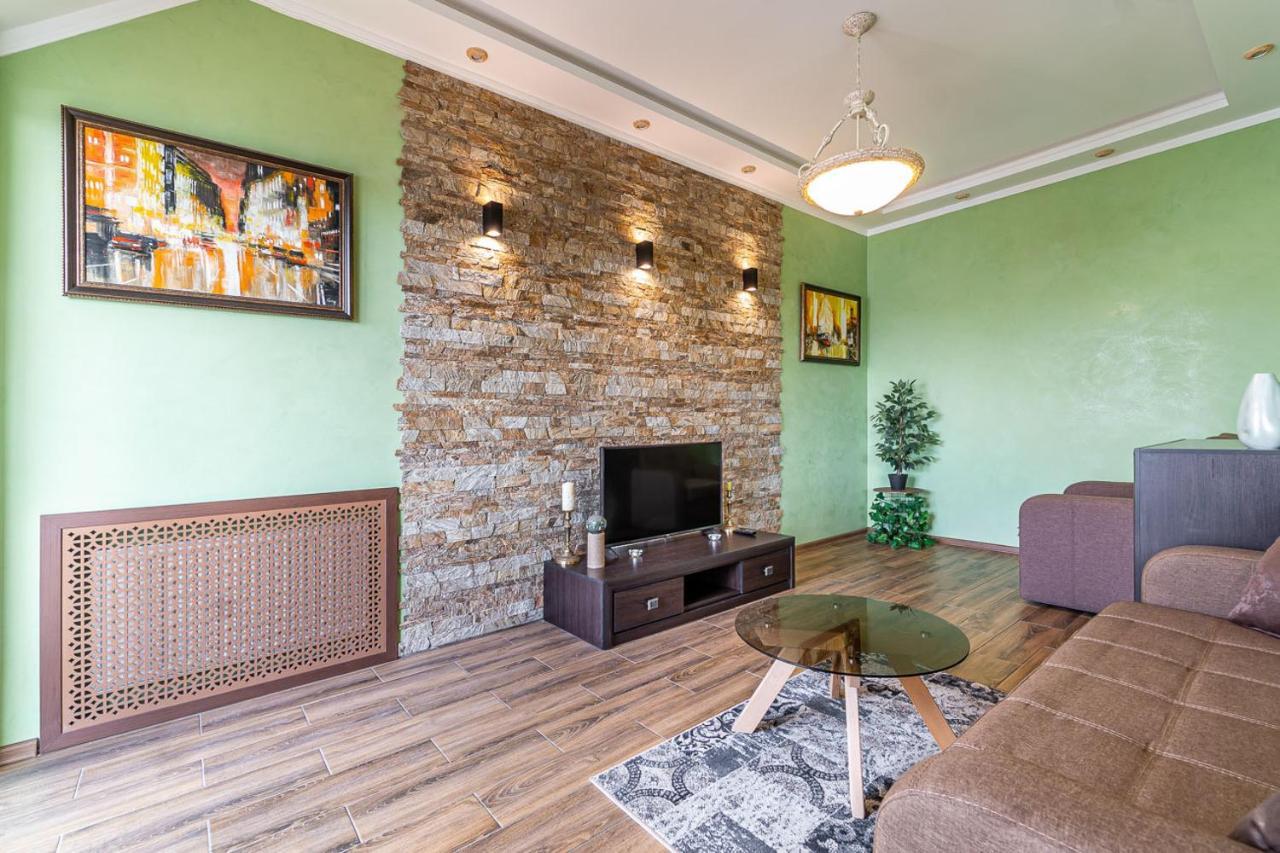 Apartments “U Prawnika” Лвив Екстериор снимка