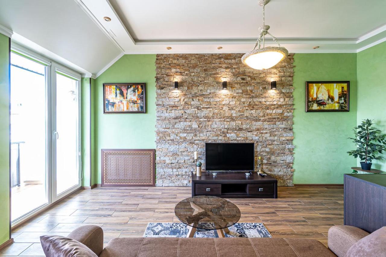 Apartments “U Prawnika” Лвив Екстериор снимка